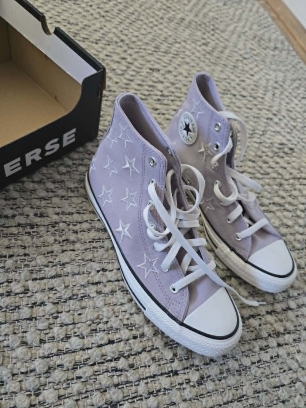Converse Purple Star high tops size 38.5- kids 6